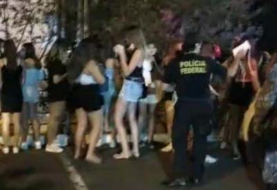 Covid-19: 100 brasileiros são presos em festa em bar no Paraguai; ASSISTA