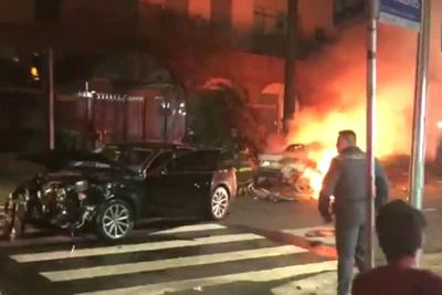 Acidente envolvendo carros de luxo deixa três mortos em São Paulo