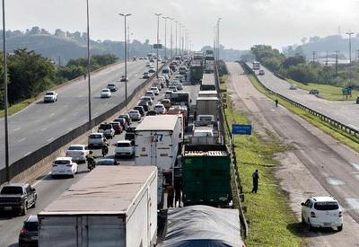 "Não há como governo evitar greve dos caminhoneiros", avalia economista