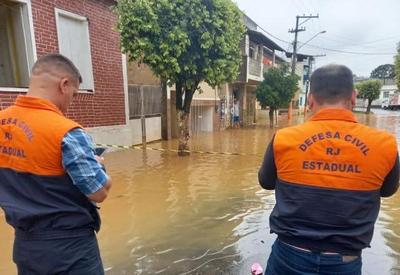 RJ: Sobe para 24 o número de mortos em decorrência da chuva em Petrópolis