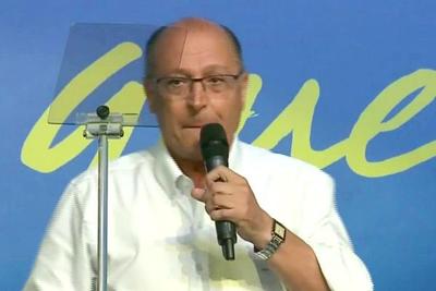 Alckmin ataca campanha de Lula: ´Quer voltar ao local do crime´