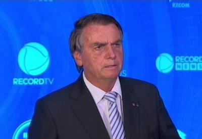 Bolsonaro nega ser aliado de Jefferson: "não existe qualquer ligação"