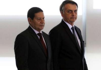 Bolsonaro decide enviar Mourão para posse de Fernández na Argentina