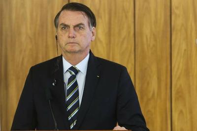 Bolsonaro diz não ter recebido projeto da reforma dos militares