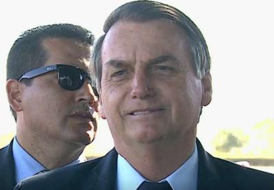 Bolsonaro recua e defende regra que limita gastos do Governo