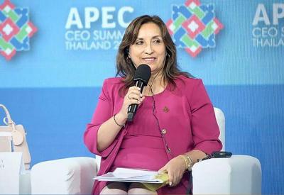 Dina Duarte, Presidente do Peru, apresenta projeto para eleições