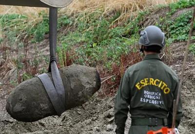 Bomba de 450 quilos da 2ª guerra é encontrada após rio secar