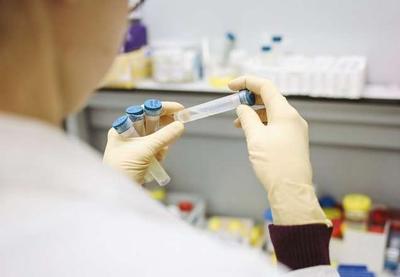 Brasil recebe lote com 500 mil testes de diagnóstico do novo coronavírus