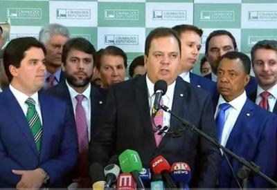 União Brasil e PP formalizam maior bloco da Câmara com 175 deputados