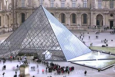 Em Paris, Museu do Louvre conta com equipe antifogo 24 horas