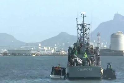 Forças Armadas usam navio de guerra em operação no Rio de Janeiro