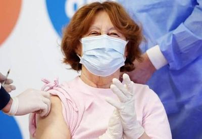 Israel doa vacinas a aliados por apoio diplomático