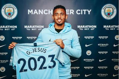 Gabriel Jesus renova contrato com o Manchester City até 2023
