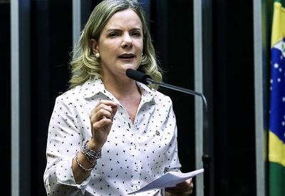 Gleisi Hoffmann (PT) admite que pretende se candidatar ao senado, caso Moro seja cassado