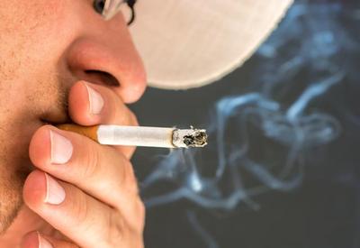 Tabagismo mata 1,3 milhão de fumantes passivos por ano, diz OMS