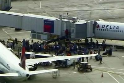 Homem mata cinco pessoas e deixa oito feridas em aeroporto da Flórida
