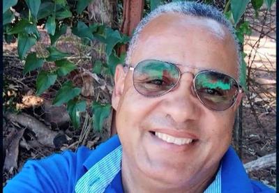 Homem mata o próprio pai com 51 facadas no Paraná