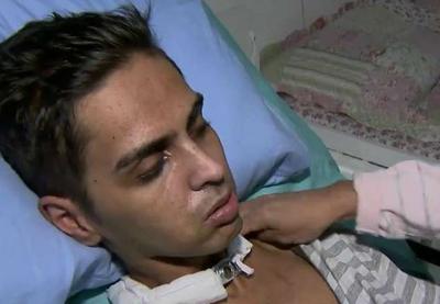 Jovem atingido por raio recebe alta do hospital após um mês na UTI