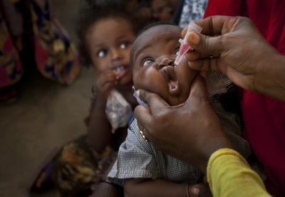 OMS anuncia erradicação da poliomielite na África