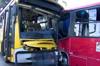 Ônibus envolvido em acidente estava na contramão, afirma passageira