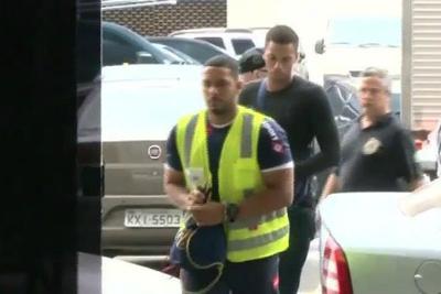 Operação contra o tráfico prende funcionários de aeroporto no RJ