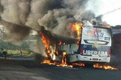 Ordem de ataques a ônibus em MG partiu de facção criminosa