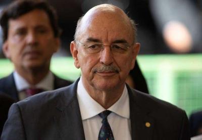 "Quem vai matar o Brasil é a quarentena", afirma ex-ministro Osmar Terra