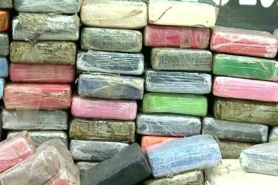 RJ: polícia encontra uma tonelada e meia de cocaína em contêineres