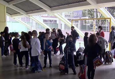 Escolas em São Paulo voltam a receber 100% dos alunos