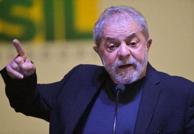 STF suspende transferência de Lula para o presídio de Tremembé