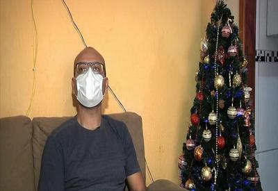 Taxista preso injustamente é solto e comemora Natal com a família