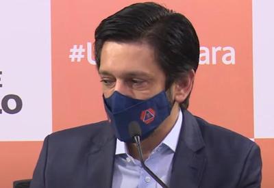 São Paulo volta a recomendar uso de máscara em ambientes fechados
