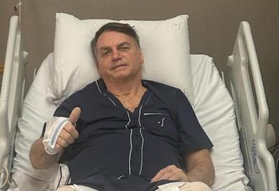 Bolsonaro recebe alta e deixa hospital três dias após cirurgias