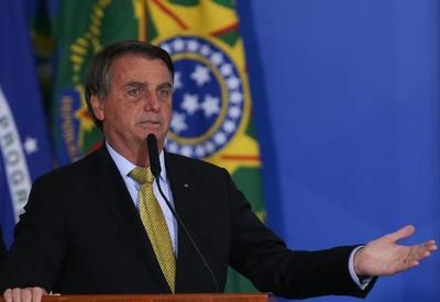 No Rio Grande do Sul, Bolsonaro defende que mulheres andem armadas