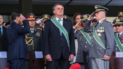 Nas redes, Bolsonaro deu mais atenção às Forças do que a outras áreas de governo