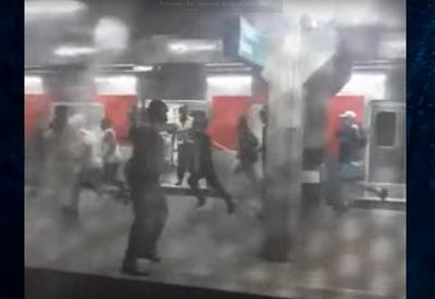 Torcedores do Palmeiras e São Paulo brigam em estação de trem