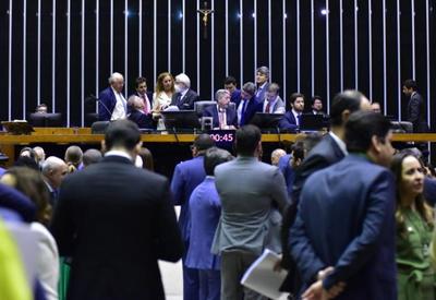 União Brasil defende que votação da reforma tributária seja adiada na Câmara