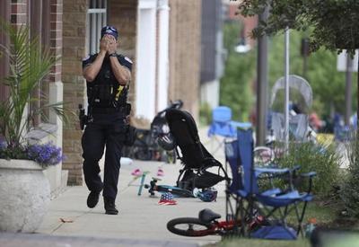 EUA: Tiroteio em massa deixa 6 mortos e 21 feridos em Illinois