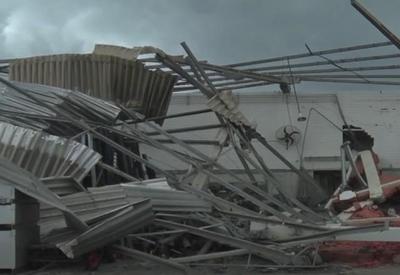 Tornado atinge cidade de Santa Catarina; ventos passam de 100 km/h