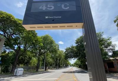 "Forno Alegre": Termômetros marcam 45 graus em Porto Alegre