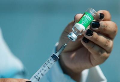 Covid: 10 capitais já começaram a vacinar maiores de 18 anos com 4ª dose