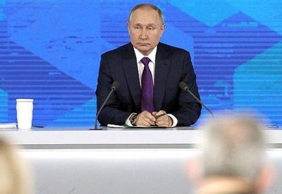 Putin diz que a Rússia está pronta para conversa de alto nível com Kiev