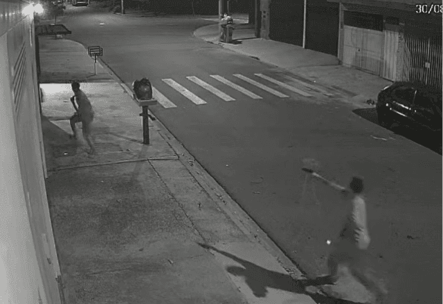 Imagem da noticia Jovem de 21 anos é morto após discussão em frente à casa da mãe da namorada