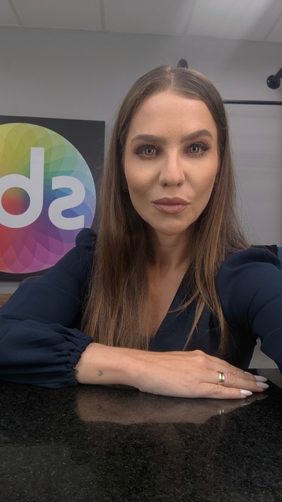 Imagem de Fabíola Corrêa