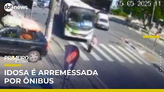 Idosa é arremessada ao ser atingida por ônibus em avenida | Primeiro Impacto (06/05/25)