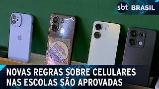 Conselho Nacional de Educação aprova regras sobre celulares nas escolas | SBT Brasil (20/02/25)