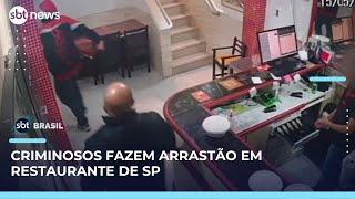 Homens fazem arrastão em restaurante na Zona Sul de São Paulo | SBT Brasil (17/05/25)