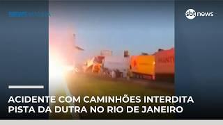 Batida entre caminhões e carro causa trânsito e deixa feridos na Dutra, no Rio | #NewsManhã