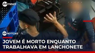Jovem é executado a tiros dentro de lanchonete no RJ | #SBTNotícias