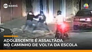 Jovem reage a assalto para proteger mochila com materiais escolares | #SBTManhã